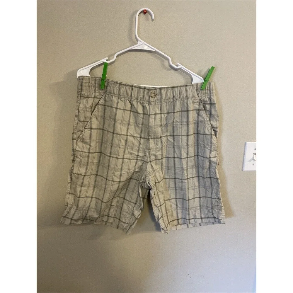 RedHead Brand Co Shorts. Plaid‎ Size Large